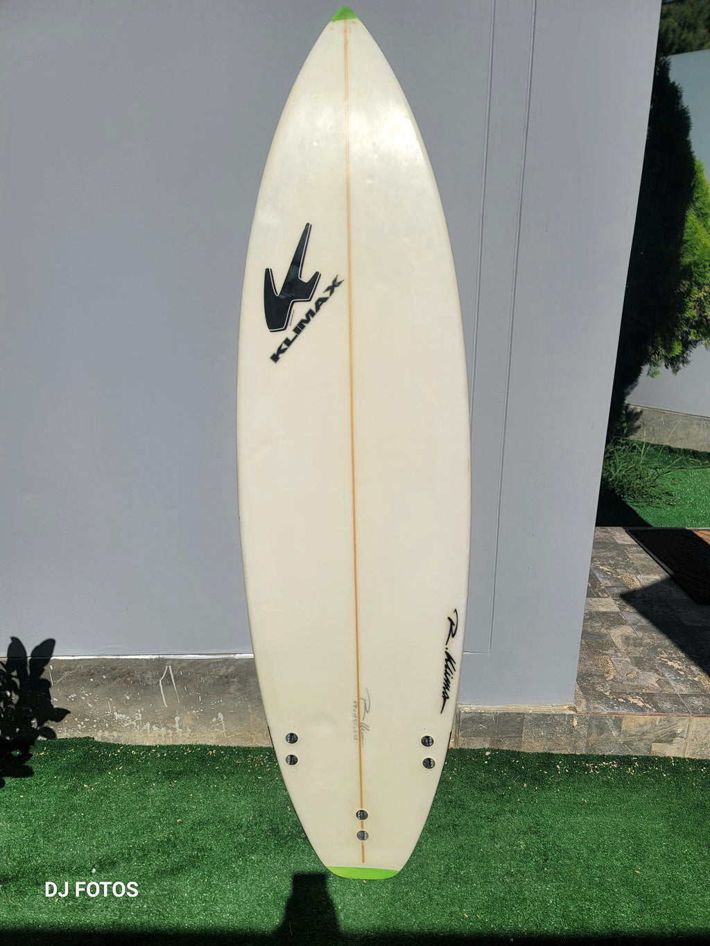 SURFBOARD