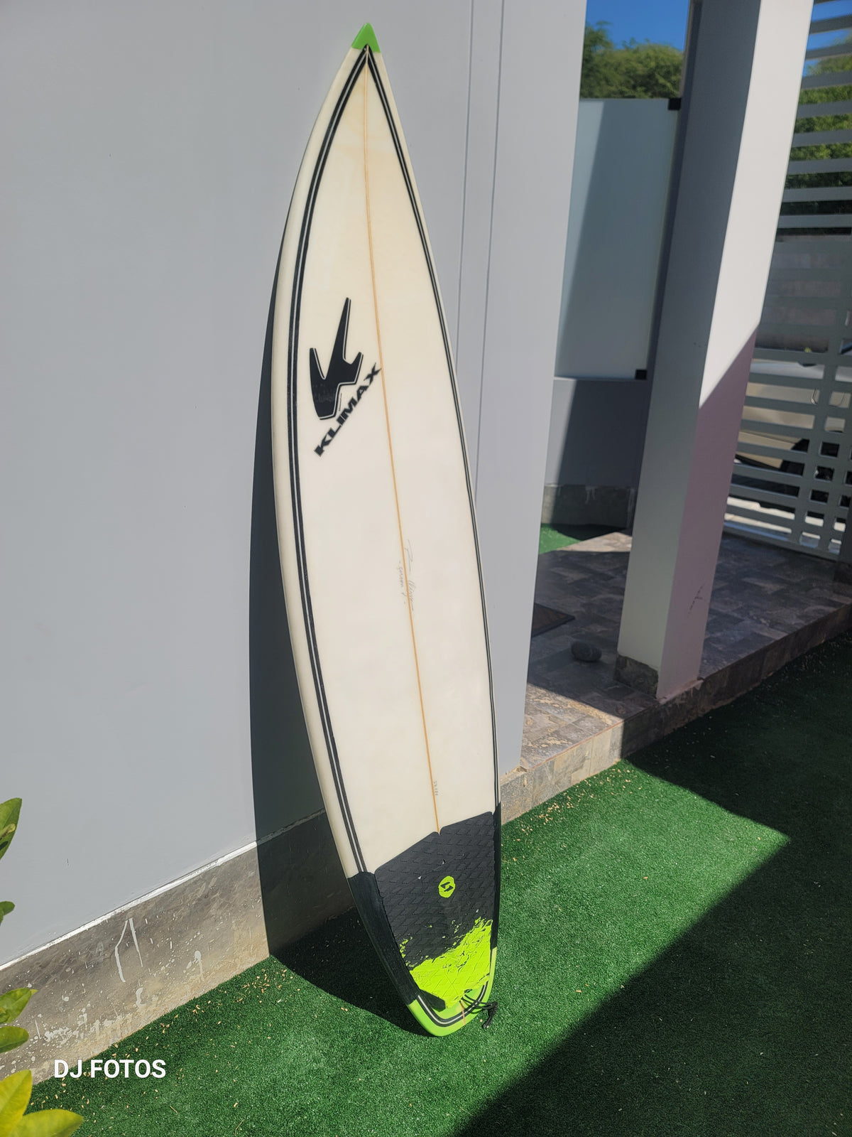 SURFBOARD