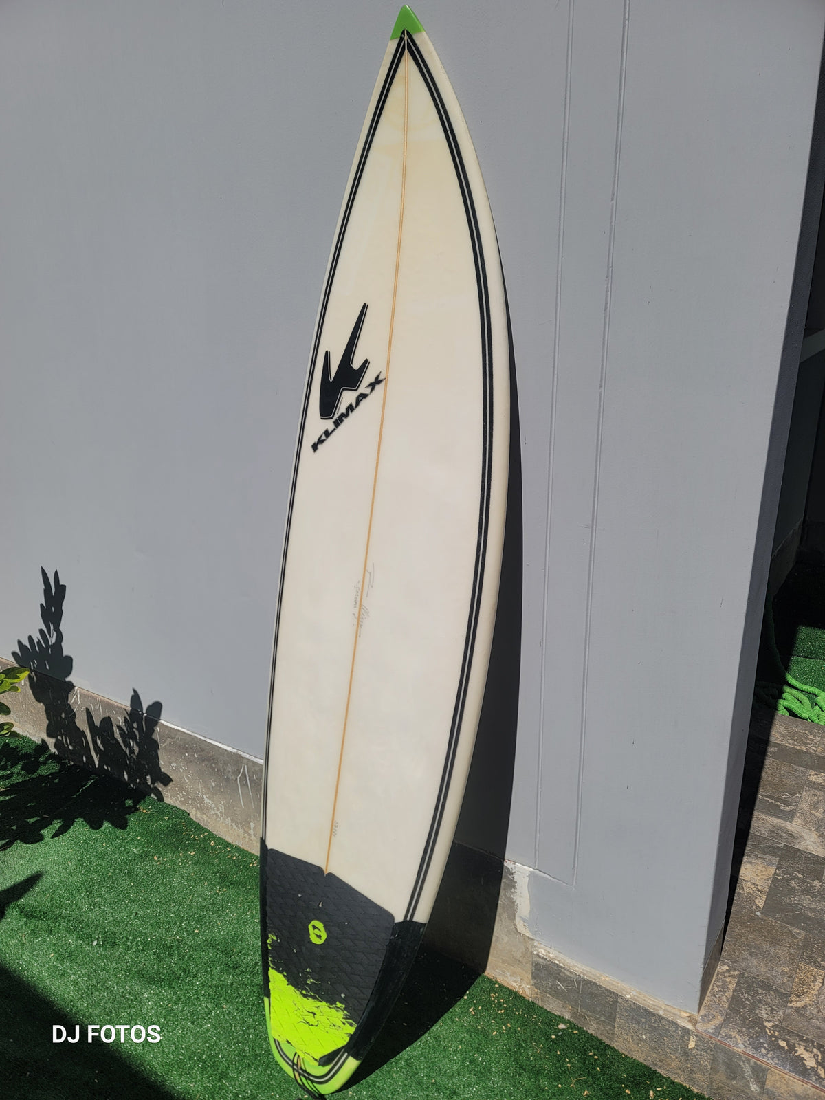 SURFBOARD