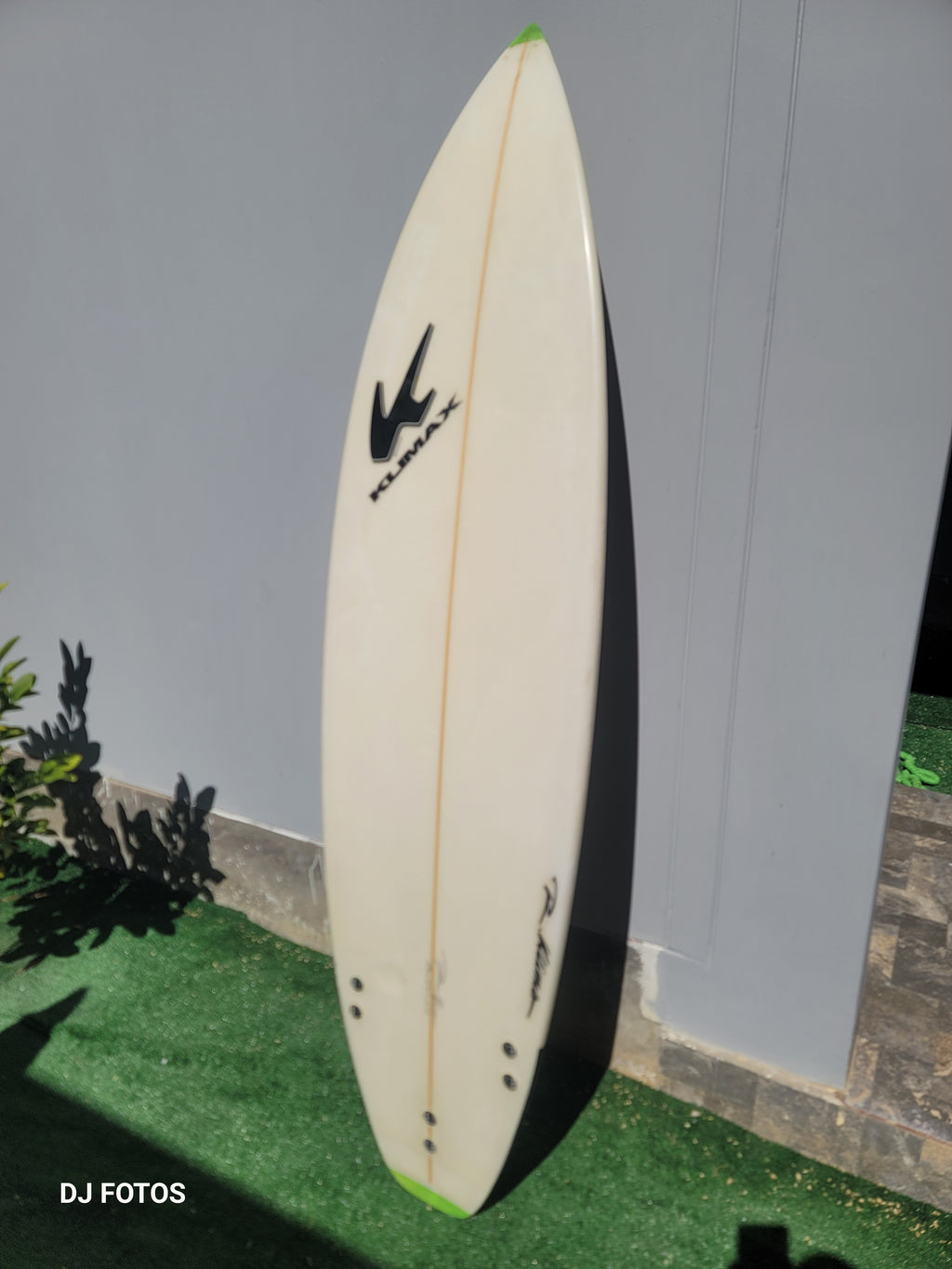 SURFBOARD
