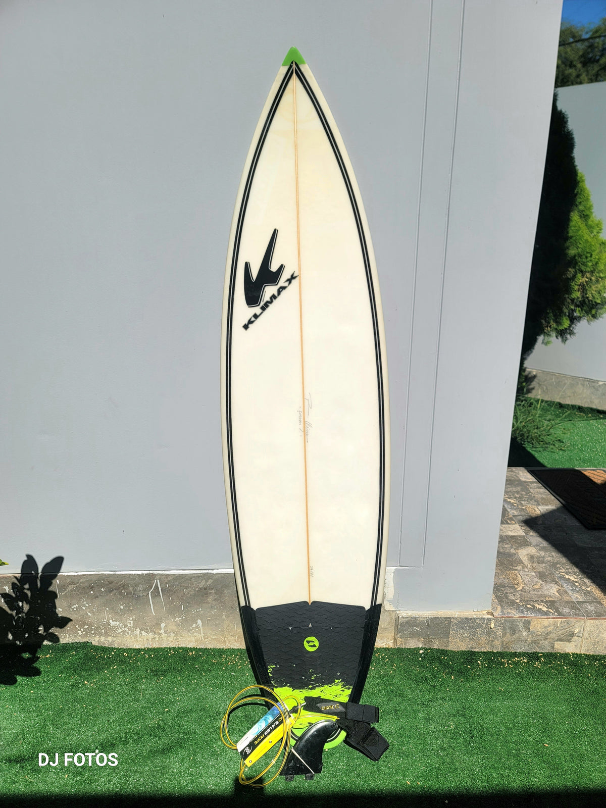 SURFBOARD